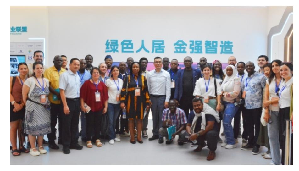 Golden Power Demonstrating the Wisdom of China's Resilient Cities (2)